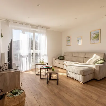 Apartment Magnifique F3 -galaxie- Equipe